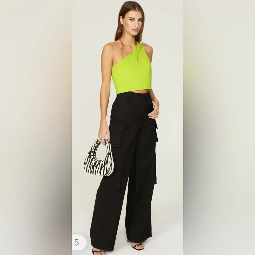 AFRIM Dash Strappy Crop Top Size XL